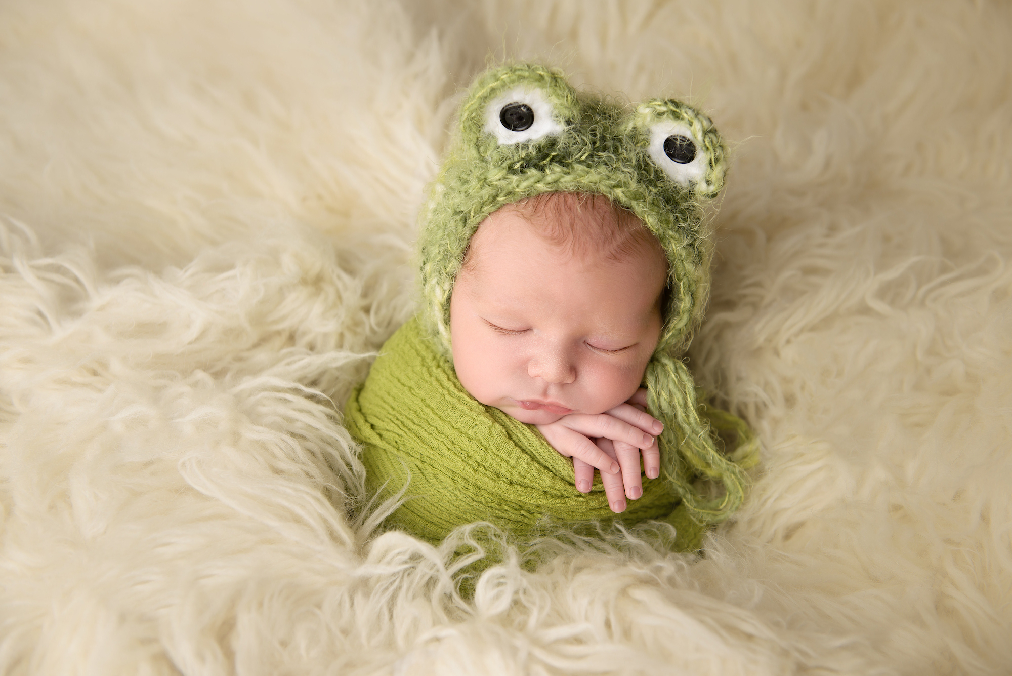 Calgary Newborn Photography Froggy Hat