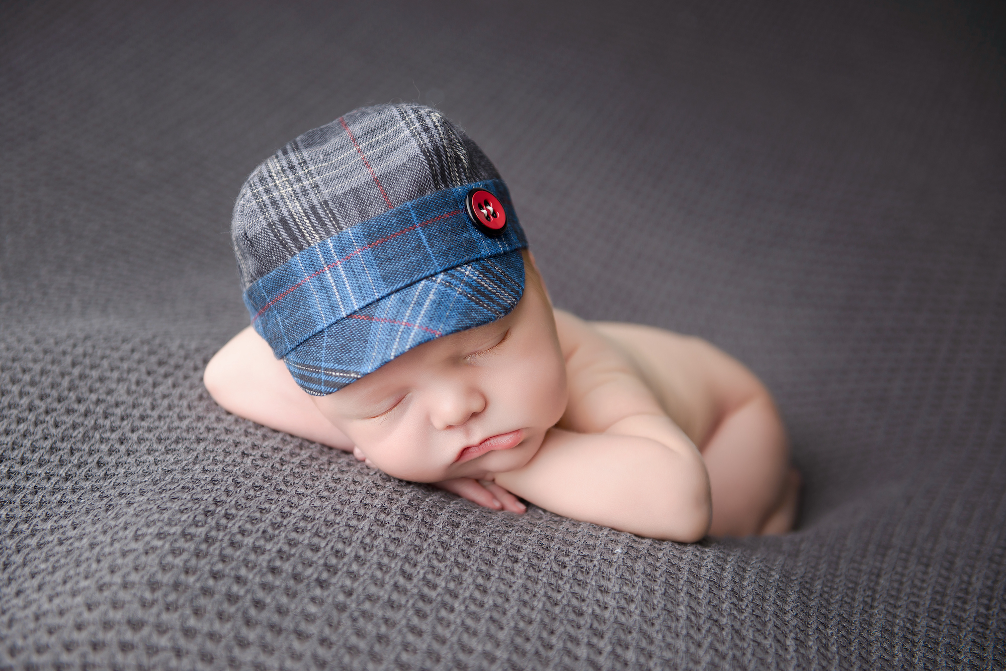 Newborn Photographer Baby Boy Gray Hat