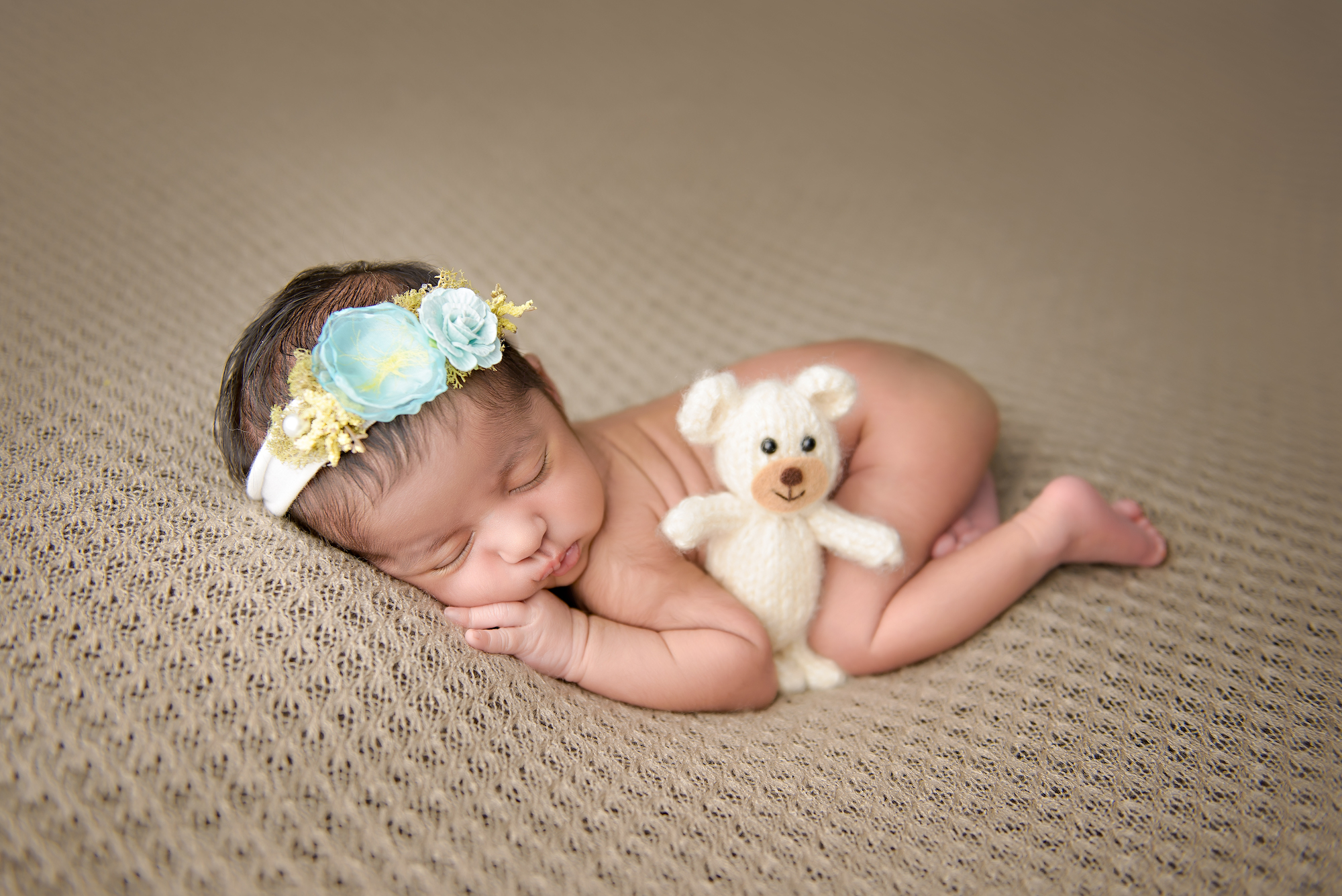 Newborn Photography Naked With Teddy Bear
