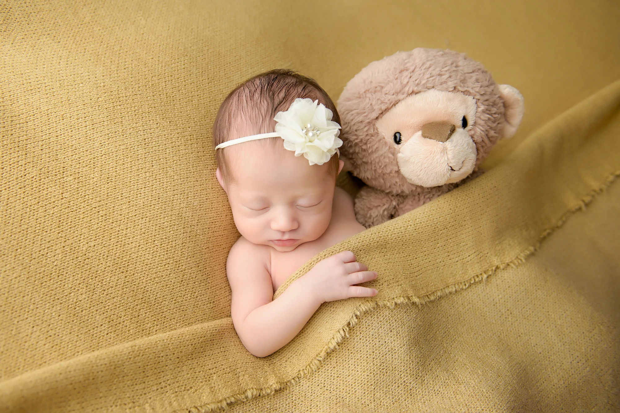 Calgary Newborn Photographer Sleeping Blanket
