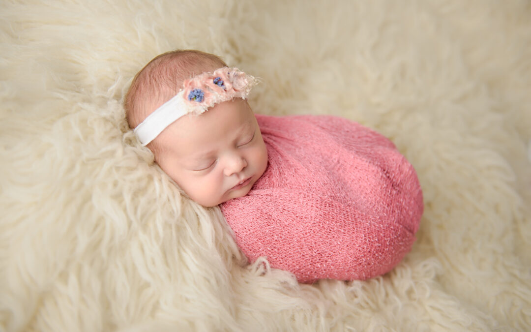 Newborn Baby Session in Calgary | Lenka