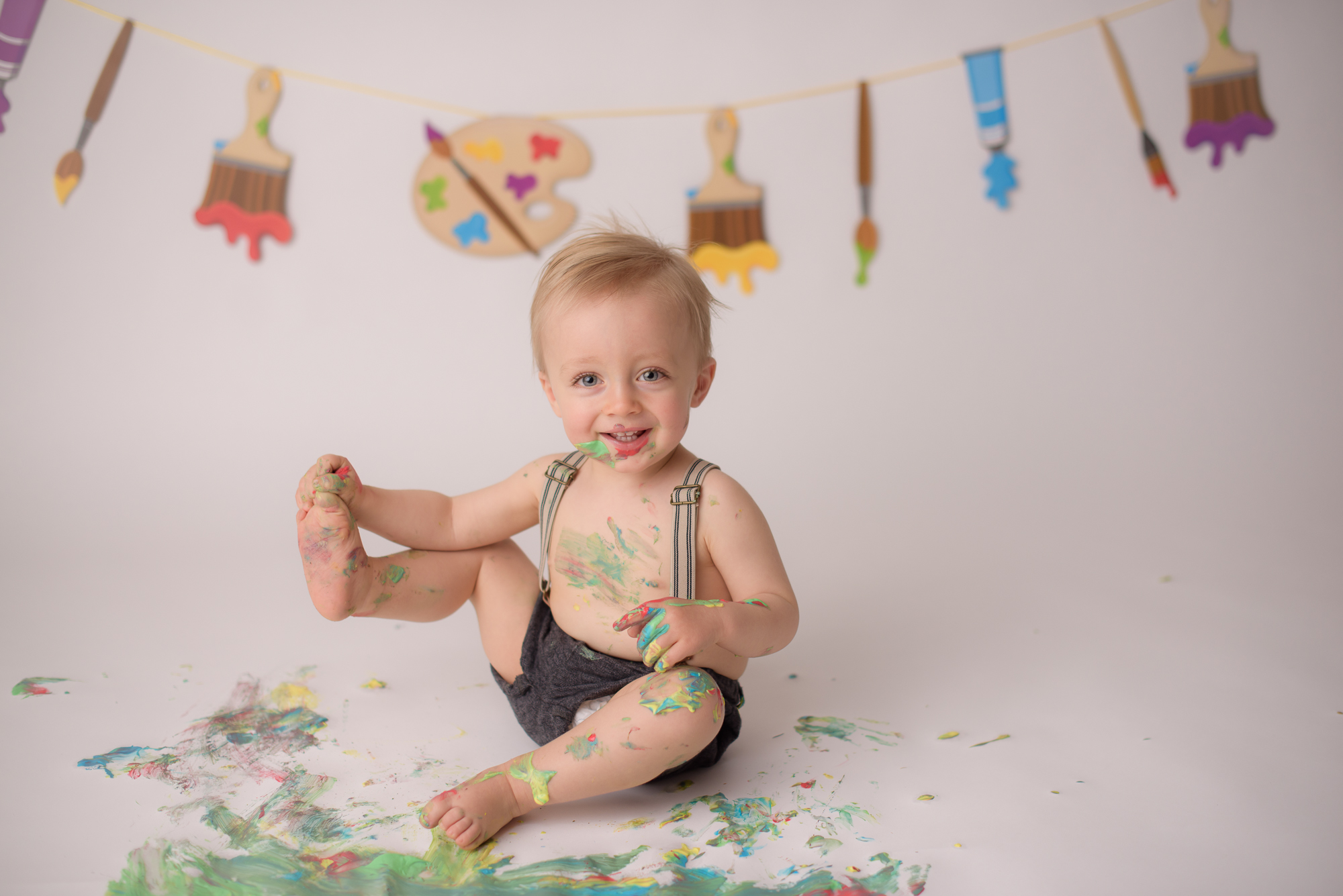 Baby Photography Lucas Paint Session Cake Smash Photography Alternative 6