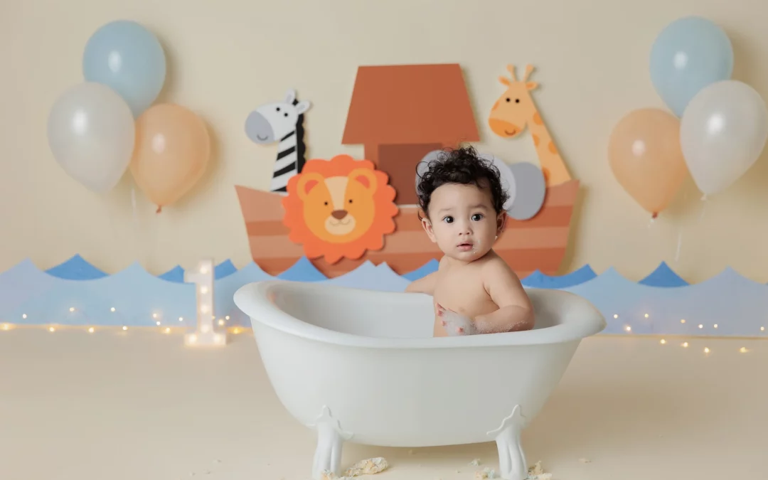 The Cutest Way to Celebrate Your Baby’s First Birthday – Cake Smash and Bubble Bath