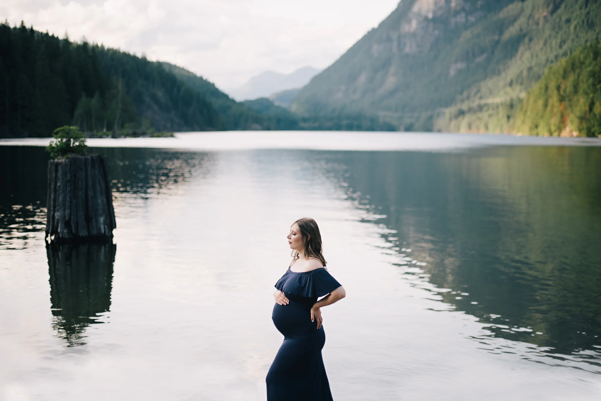 Calgary maternity photography on a lake in Canada