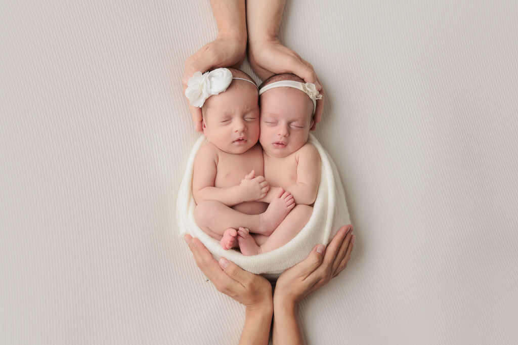 Amanda Dams Photography Newborn Twins Emma Sophia 18 Amanda Dams Photography Newborn Twins Emma Sophia 18