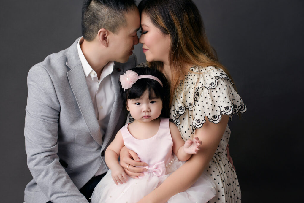 Amanda Dams Photography Cake Smash Zoey 9 Amanda Dams Photography Cake Smash Zoey 9