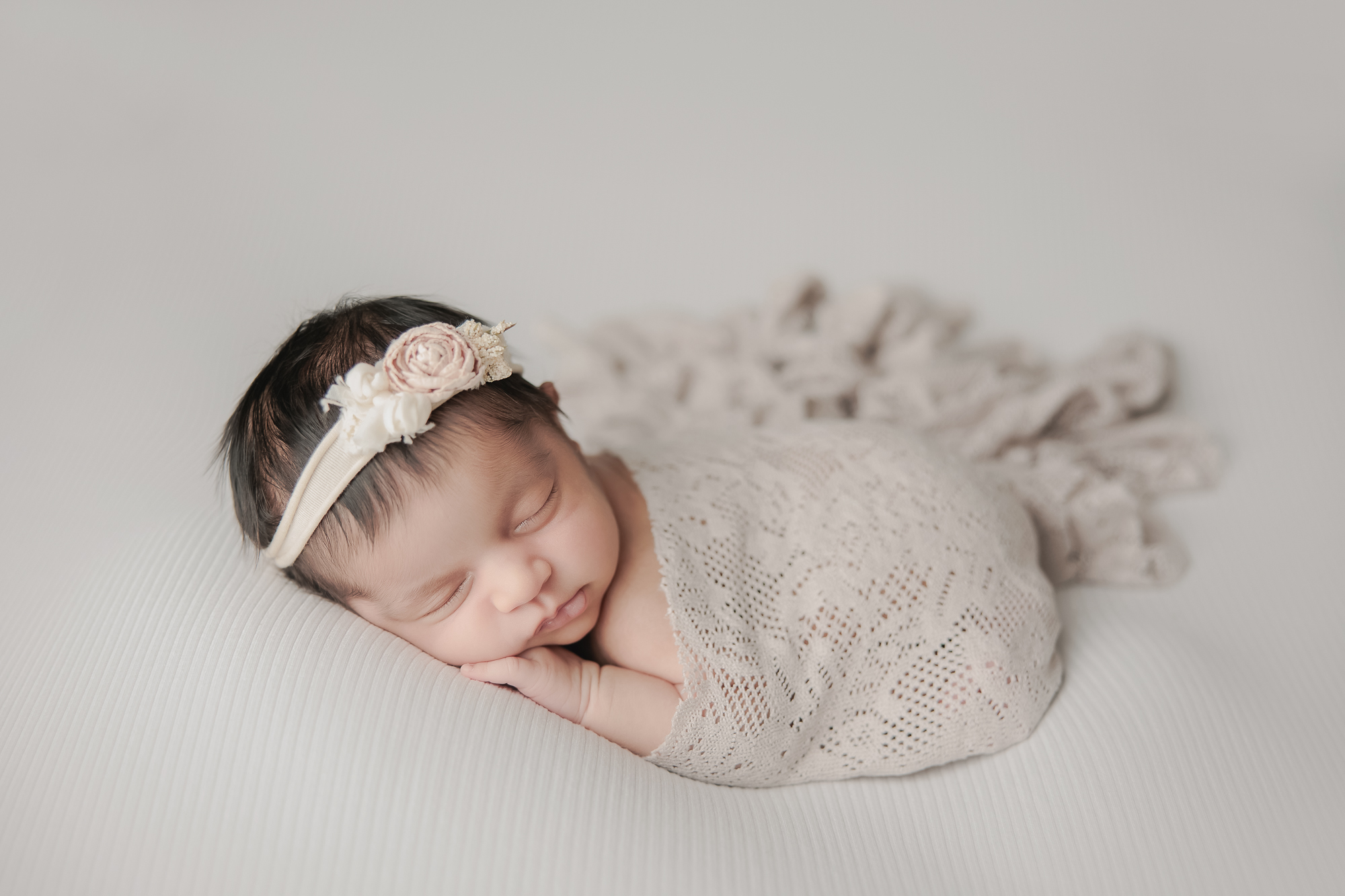 Amanda Dams Photography Newborn Baby Ocean 11