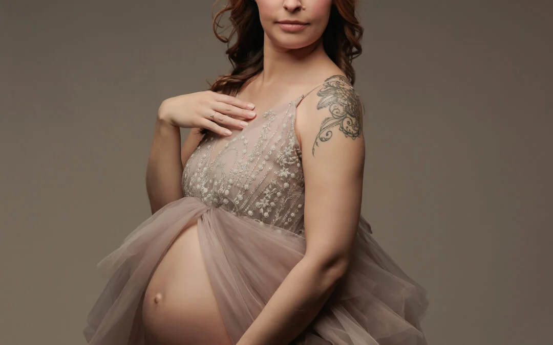 Are Professional Maternity Photos in Calgary Worth It?
