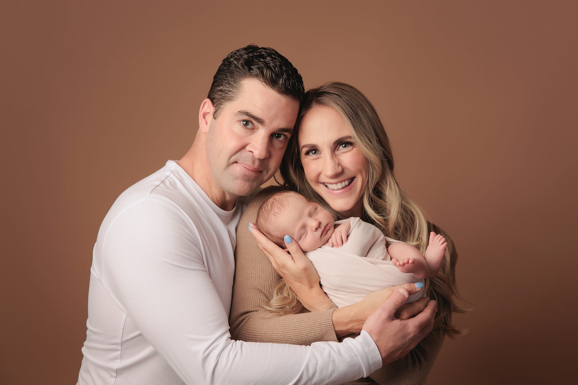 Calgary's #1 Newborn, Maternity, Cake Smash, and Family