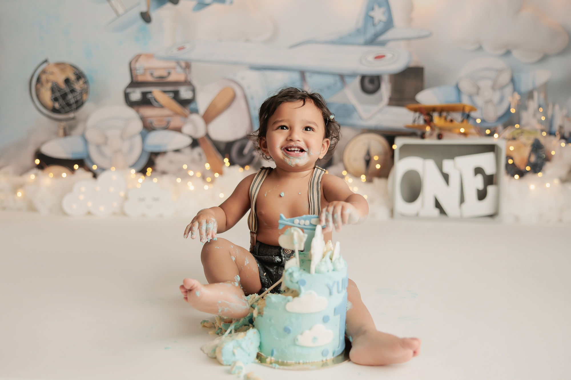 Amanda Dams Photography Cake Smash Yuvin 25 Amanda Dams Photography Cake Smash Yuvin 25